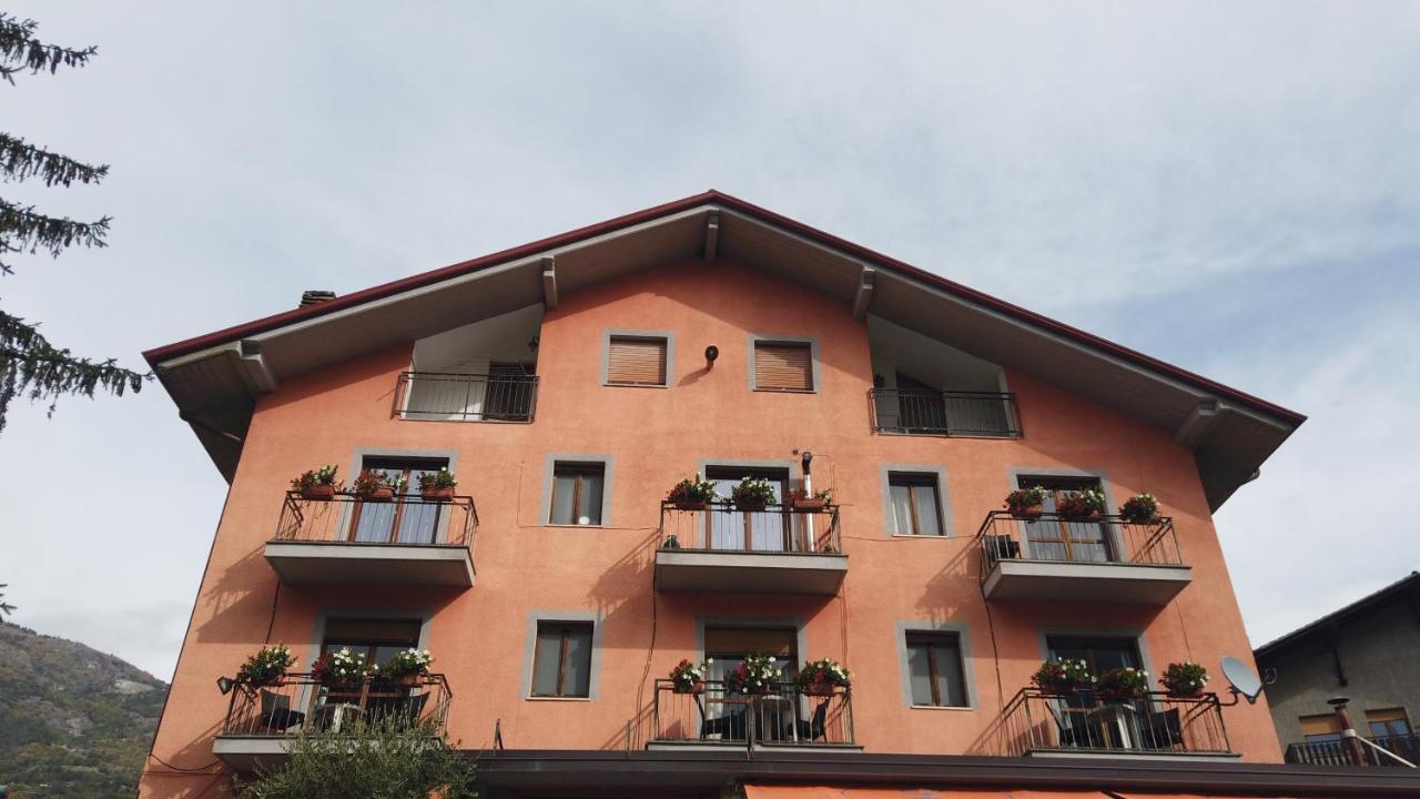 Hotel Cristina ヴェッライエス エクステリア 写真