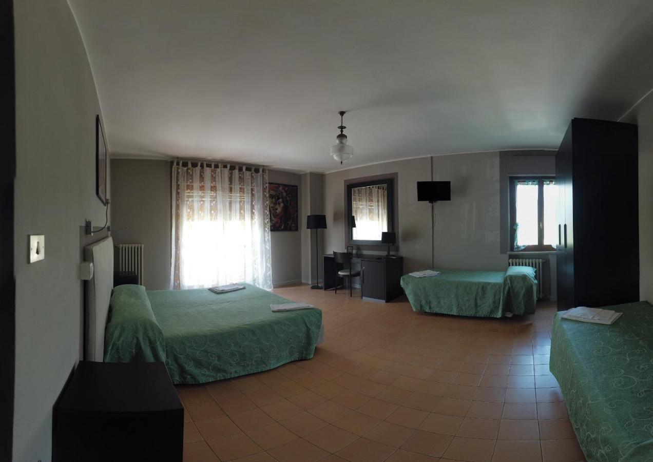 Hotel Cristina ヴェッライエス エクステリア 写真